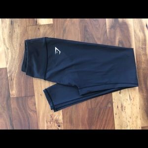 Black gymshark leggings